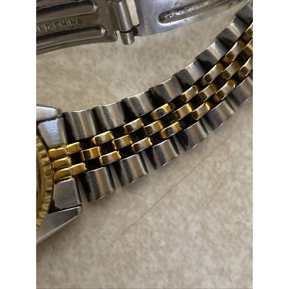 Seiko Watch Women 24mm Silver Dial Two Tone Daydate Round 7N83-0041